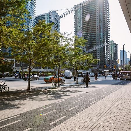 Quickstay - Chic In Yorkville Toronto Exterior foto