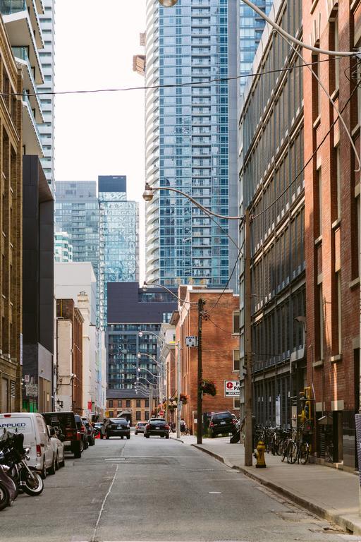 Quickstay - Chic In Yorkville Toronto Exterior foto