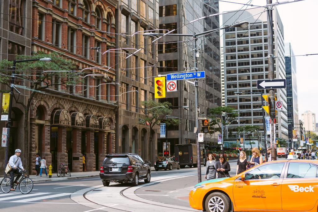 Quickstay - Chic In Yorkville Toronto Exterior foto