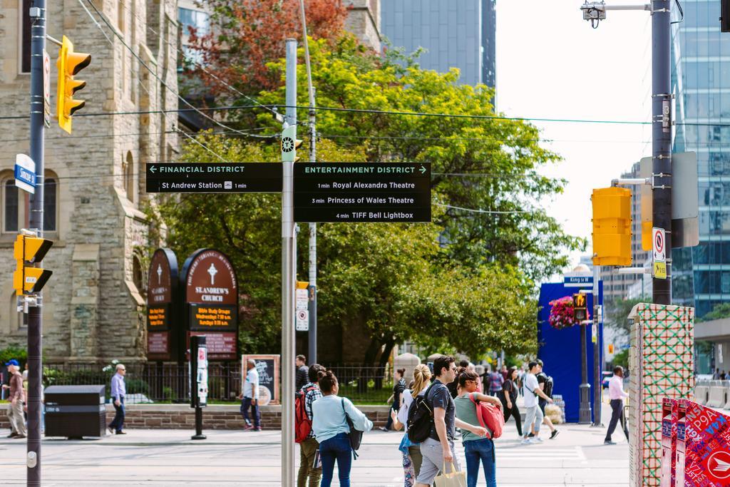 Quickstay - Chic In Yorkville Toronto Exterior foto